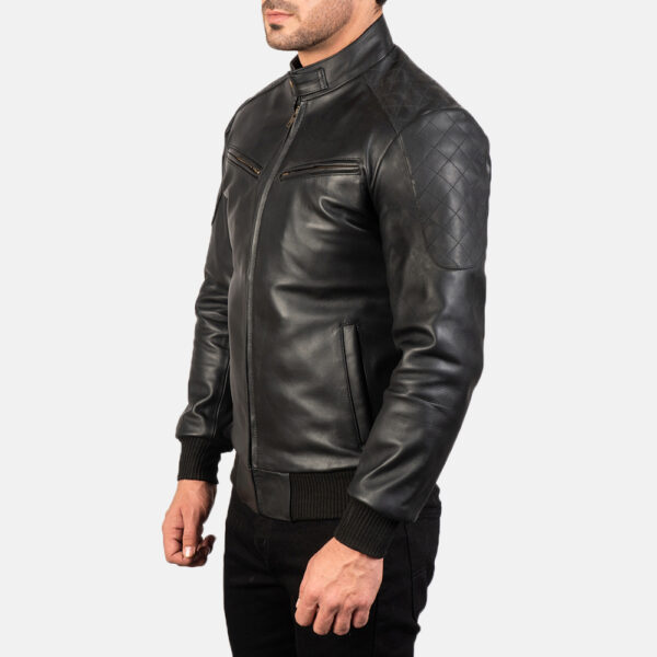 Quilted Viscose Lining & Interior Pocket System