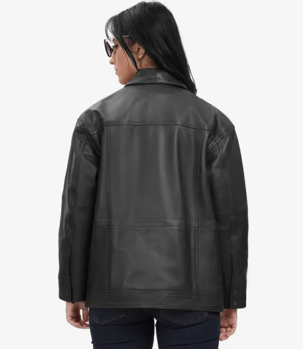 Relaxed Fit of Black Oversized Leather Trucker Jacket with Adjustable Waist