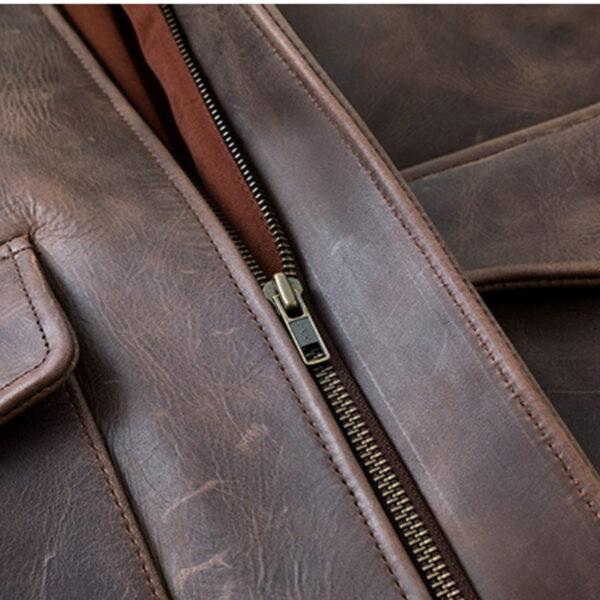 Quilted Polyester Lining Interior for Warmth & Comfort