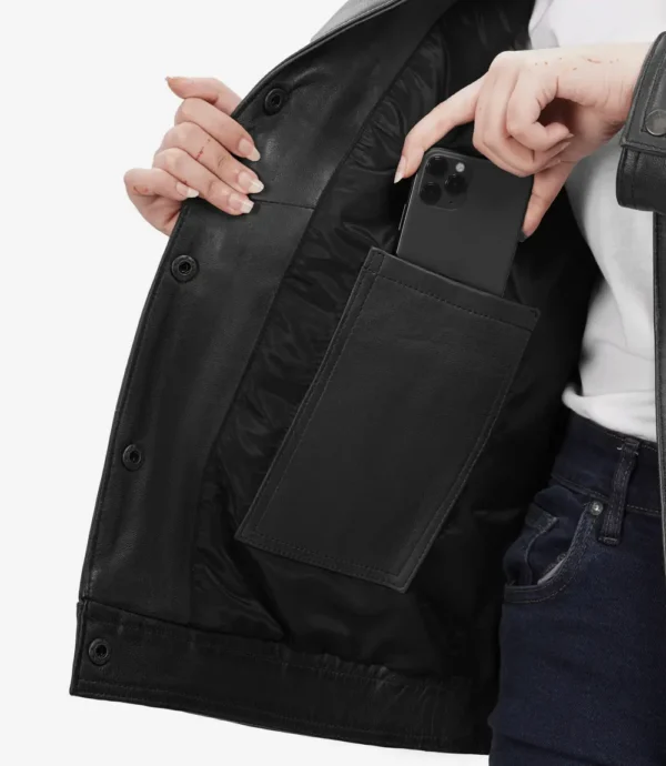 Relaxed Fit of Black Oversized Leather Trucker Jacket with Adjustable Waist