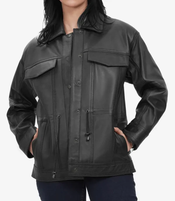 Relaxed Fit of Black Oversized Leather Trucker Jacket with Adjustable Waist